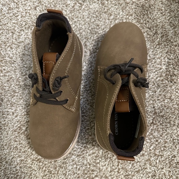 hank chukka boot
